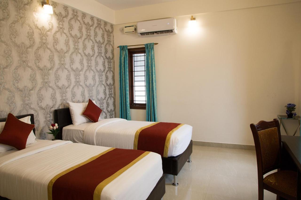 Oyo 8737 King Suites Bangalore Buitenkant foto